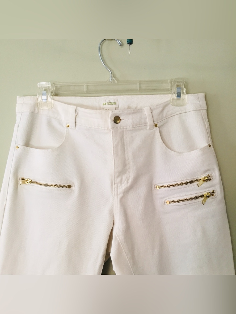 H&M Conscious Collection Organic Cotton White Cropped Jeans size 8